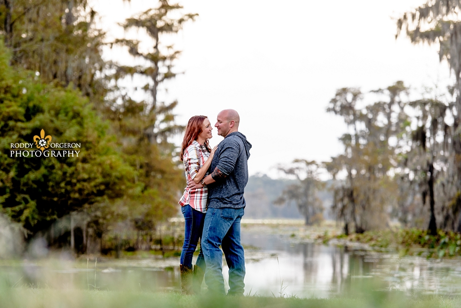 engagement session by the swamp