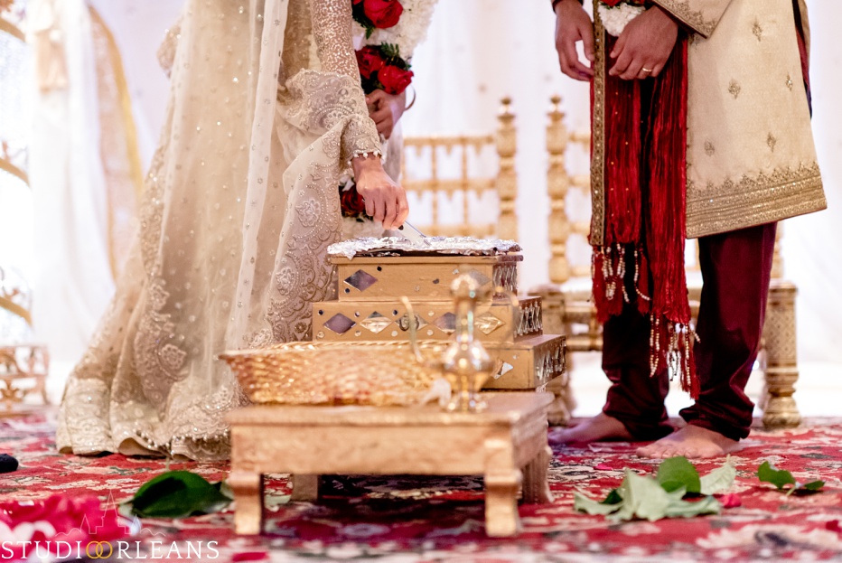 New Orleans Indian wedding ceremony at the Roosevelt hotel
